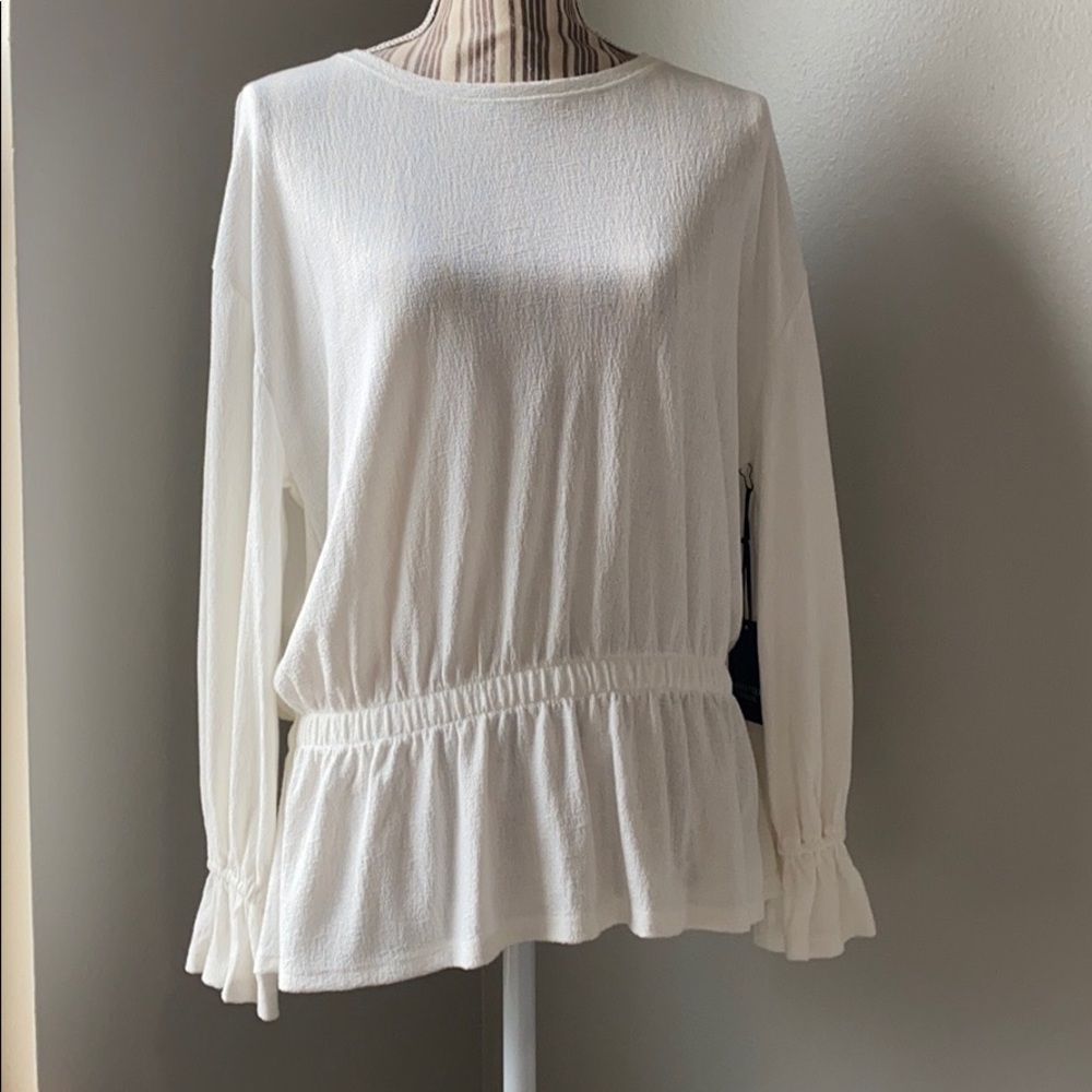 Simply Vera Wang gathered waist top.